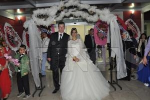 Turul ile Zeynep Evlendi