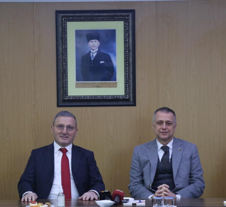 Samsun-Sarp demiryolu projesi 2023 yılı yatırım programına alınmalıdır