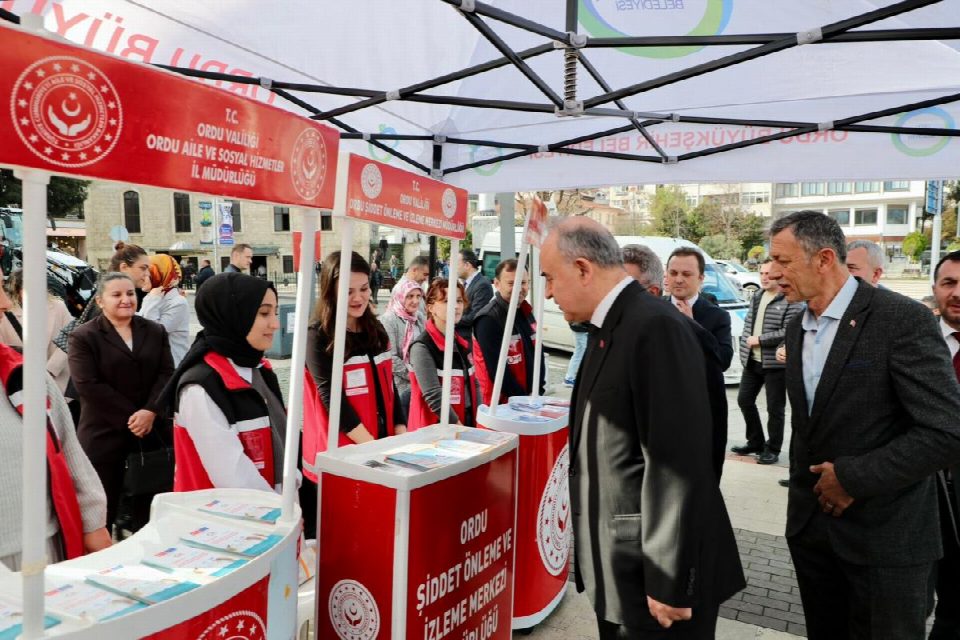 “Yükselen kadınlar girişimcilik eğitim tırı” Ordu'da kadın girişimcilerle buluştu