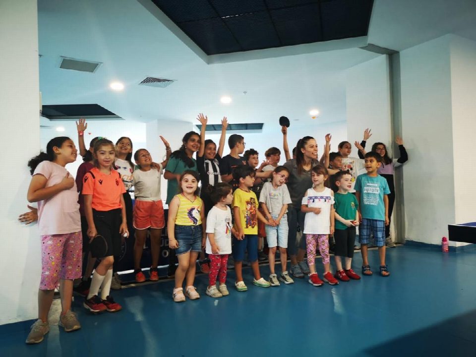 Yeni Ordu stadyumu’nda masa tenisi kursları devam ediyor