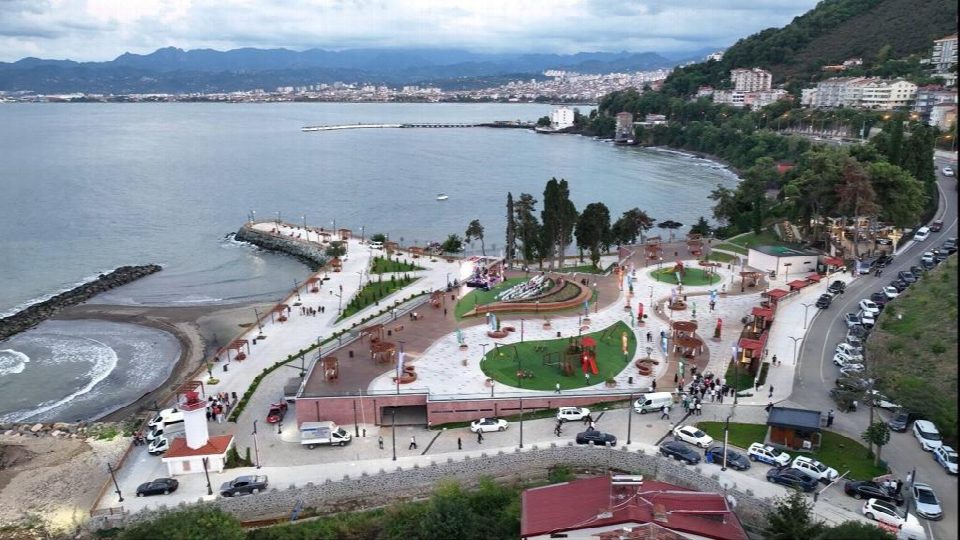 Vali Erol, Çamlı köşk Sosyal tesislerinin açılışına katıldı