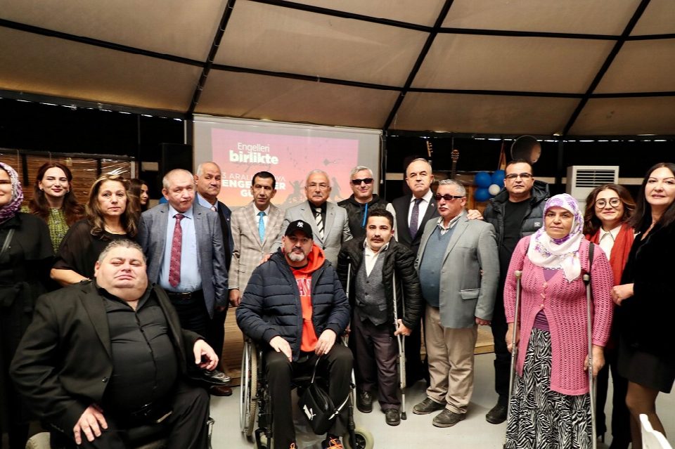 VALİ EROL, ENGELLİLERLE BİR ARADA OLDU