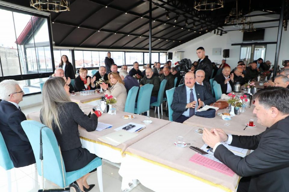İçişleri Bakan Müşaviri Sn Esma Ersin, Alevi Dedeleri ve Cemevi Başkanlarıyla Bir Araya Geldi