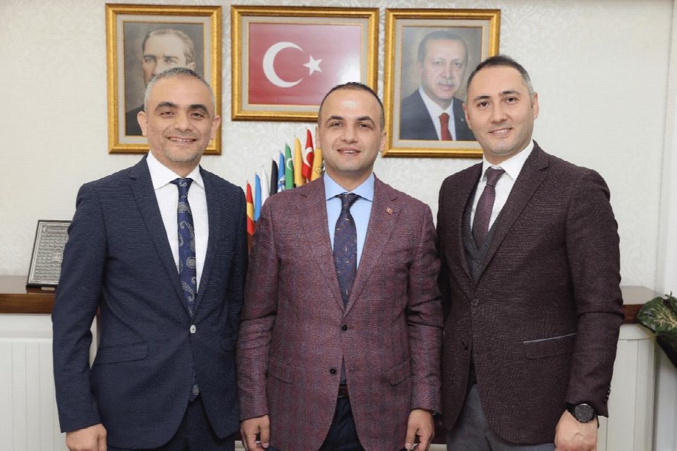 Başkan Kibar yardımcılarını atadı