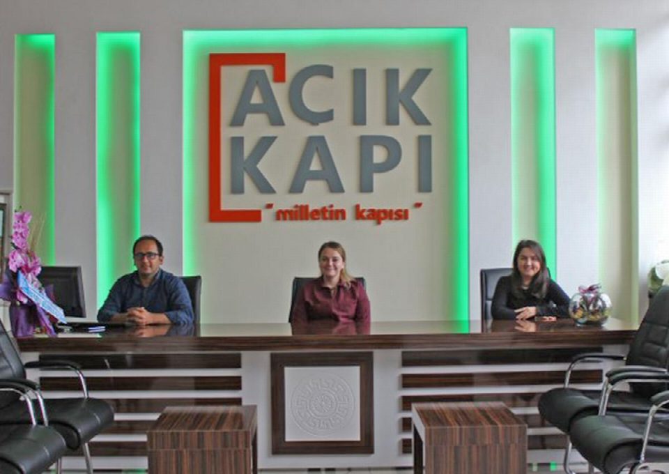 “AÇIK KAPI Milletin Kapısı” Vatandaşın derdine derman oluyor
