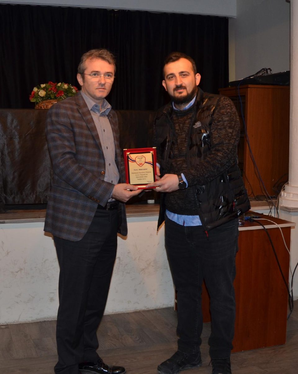 Muhabirimiz Ahmet Altay, minik öğrencilere seminer verdi