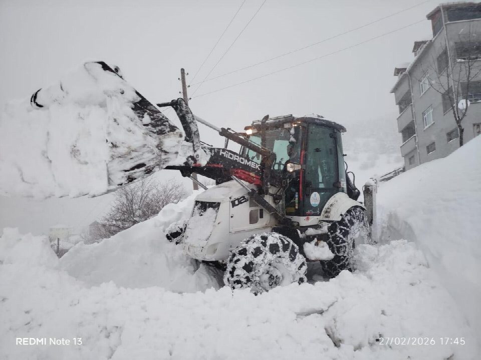 Ordu’nun yükseklerinde kar kalınlığı 2 metreye ulaştı