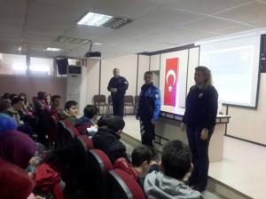 FATSA'DA ÖĞRENCİLERE YÖNELİK BİLGİLENDİRME SEMİNERİ