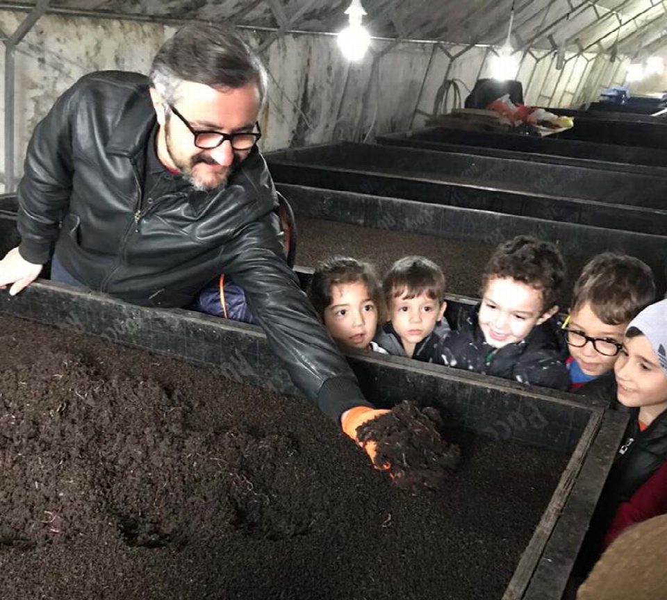 Minikler solucan gübresi tesisini gezdi