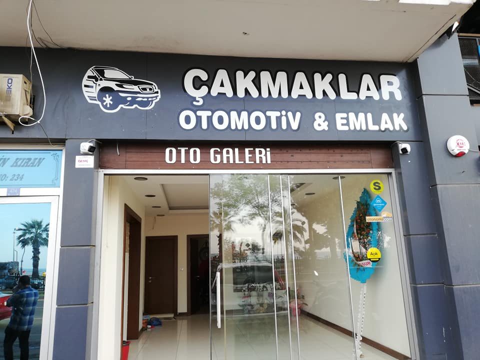 Çakmaklar Otomotiv & Emlak açıldı
