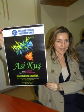 Asi Kuş İsimli Tiyatro Öğrencilerin Bursu İçin Sergilenecek