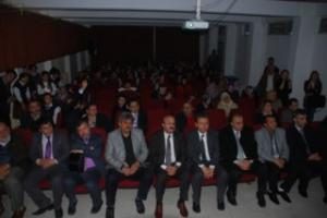 Hem Okuma Bayramı Hem de Şiir Dinletisi