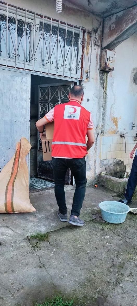 Kızılay yardımları sürüyor