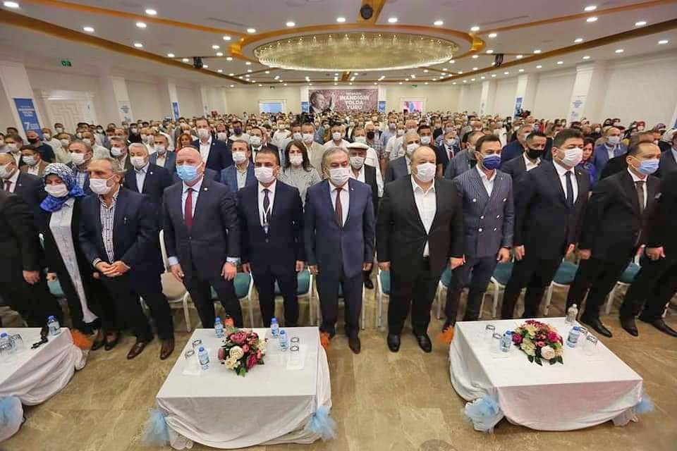 AK Parti ilçe başkanı Yüksel güven tazeledi