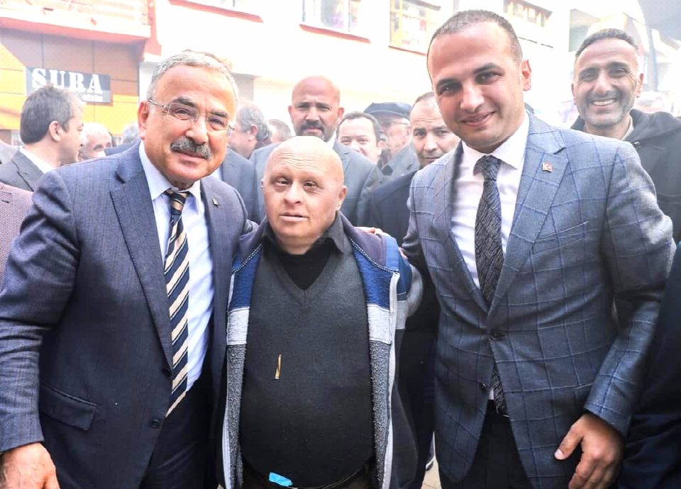 Ayhan Kay’da Korona oldu