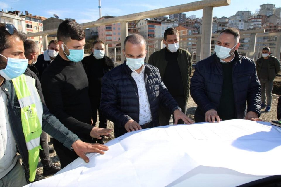 Kapalı pazar yerine aşevi projesi de dahil edildi