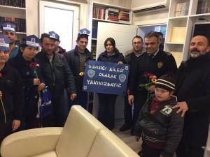 Özel öğrenciler de Polisinin yanında