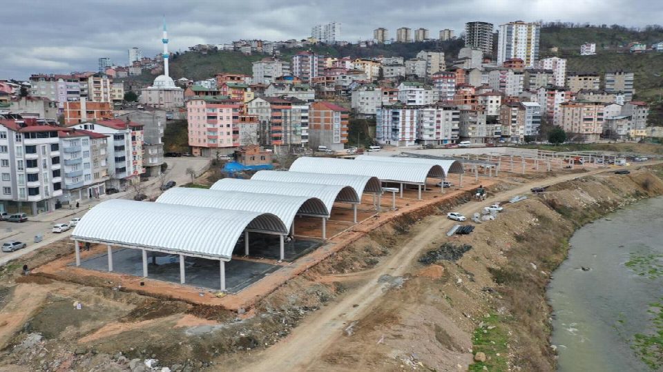 Kapalı pazar yerinde sona yaklaşılıyor