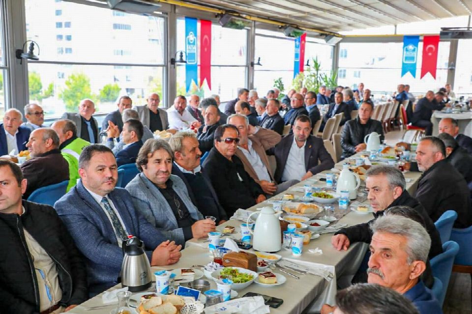 Başkan Etem Kibar “Muhtarlarımızın başını hiç bir zaman öne eğdirmedik”