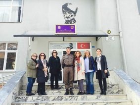 Fatsalı bayanlardan örnek davranış... Bere ve kaşkoller teslim edildi...