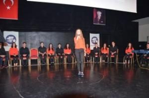 ÖĞRENCİLERDEN 9.ŞİİR DİNLETİSİ GECESİ