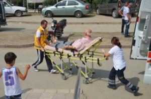 FATSA'DA YAYA'YA ARABA ÇARPTI 1 YARALI