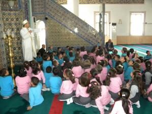 ÖĞRENCİLER CAMİYİ ZİYARET ETTİ