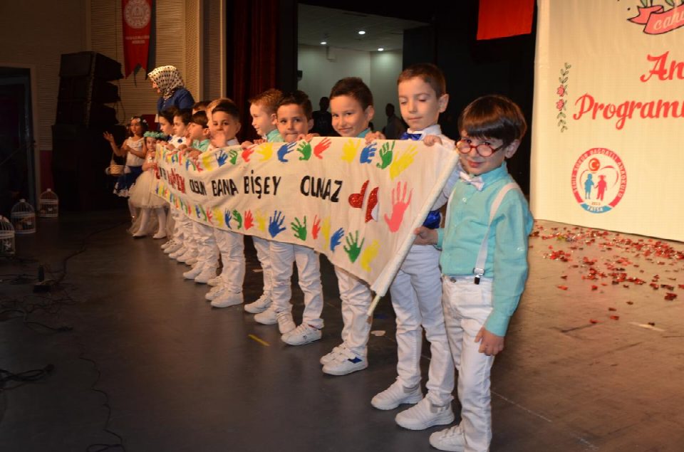 Fatsa’da Anneler günü kutlama programı duygulandırdı