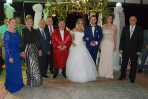 KÜBRA İLE KANDEMİR MUHTEŞEM BİR DÜĞÜNLE EVLENDİ