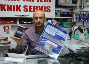 Hırsız çaldığı telefonu kargoyla geri gönderdi