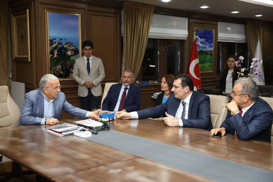 Başkan Güler AK parti seçim işlerinden sorumlu genel başkan yardımcısı Ali İhsan Yavuz ve beraberindekileri ağırladı