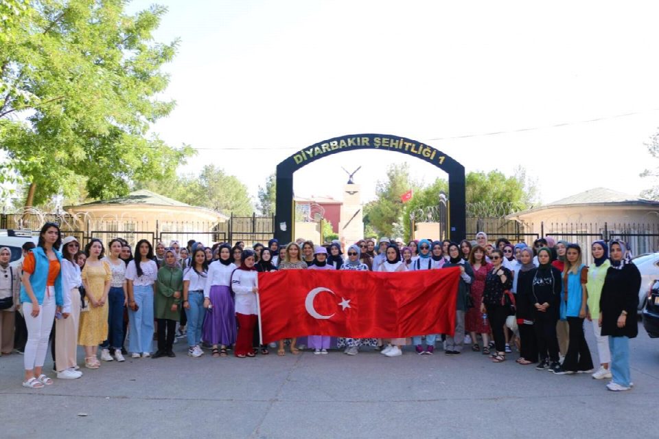 Ordulu gençler, Diyarbakır'daki "Tarih ve medeniyet kampı"nda