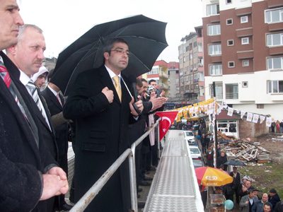Anavatan Partisi Genel Başkanı Uzun, ERDOĞAN'LA BAYKAL HACCA GİTSELER, ŞEYTANI BIRAKIP BİRBİRLERİNİ TAŞLARLAR