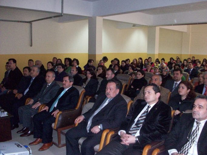 YÜKSEK OKULUN SEVGİYLE EĞİTİM PROJESİ TANITILDIR30;
