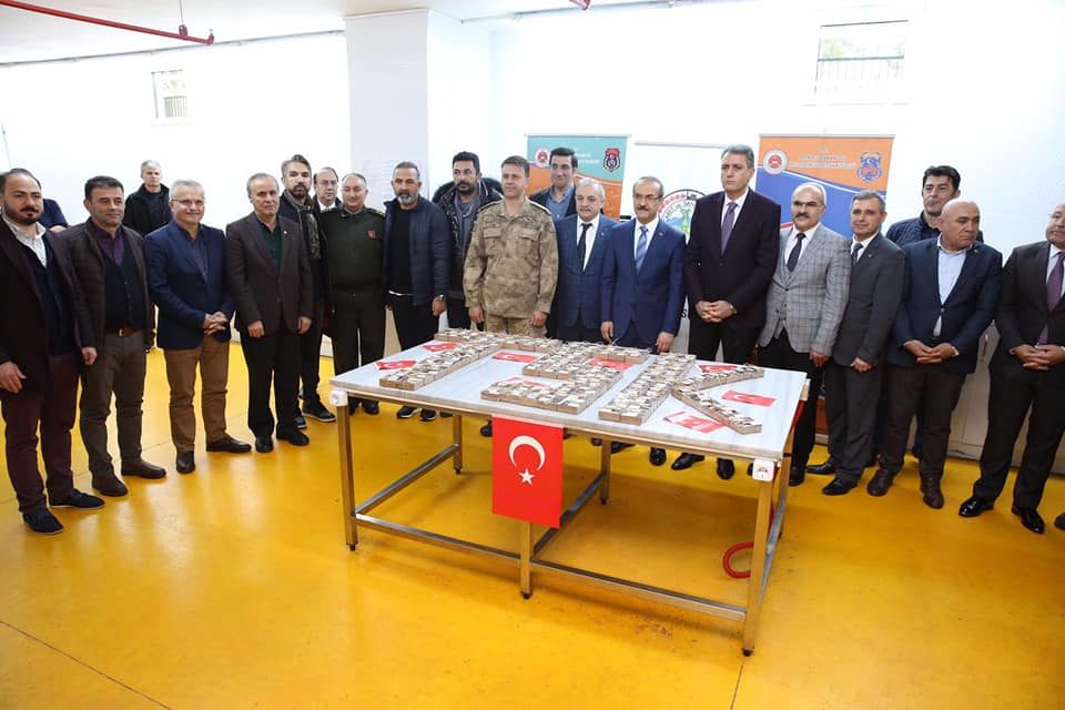 Fndık Diyarı Ordu’dan, Kahraman Mehmetçiğimize Çikolata Desteği