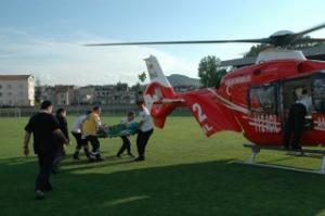 AMBULANSI HELİKOPTER İLE SEVK EDİLDİ