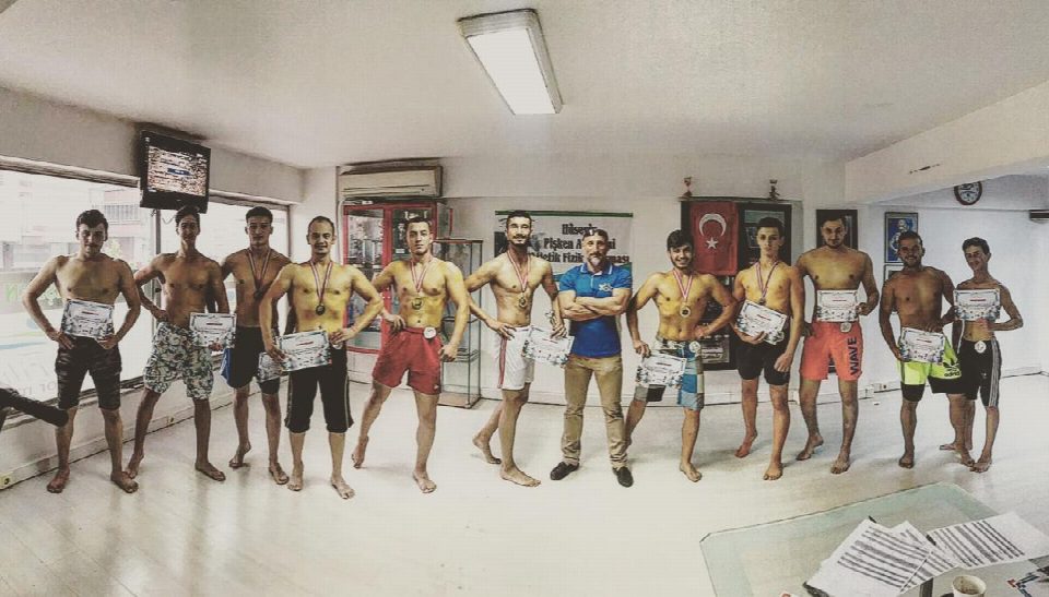 Hüseyin Pişken Akademi Atletik Fizik Yarışması düzenlendi