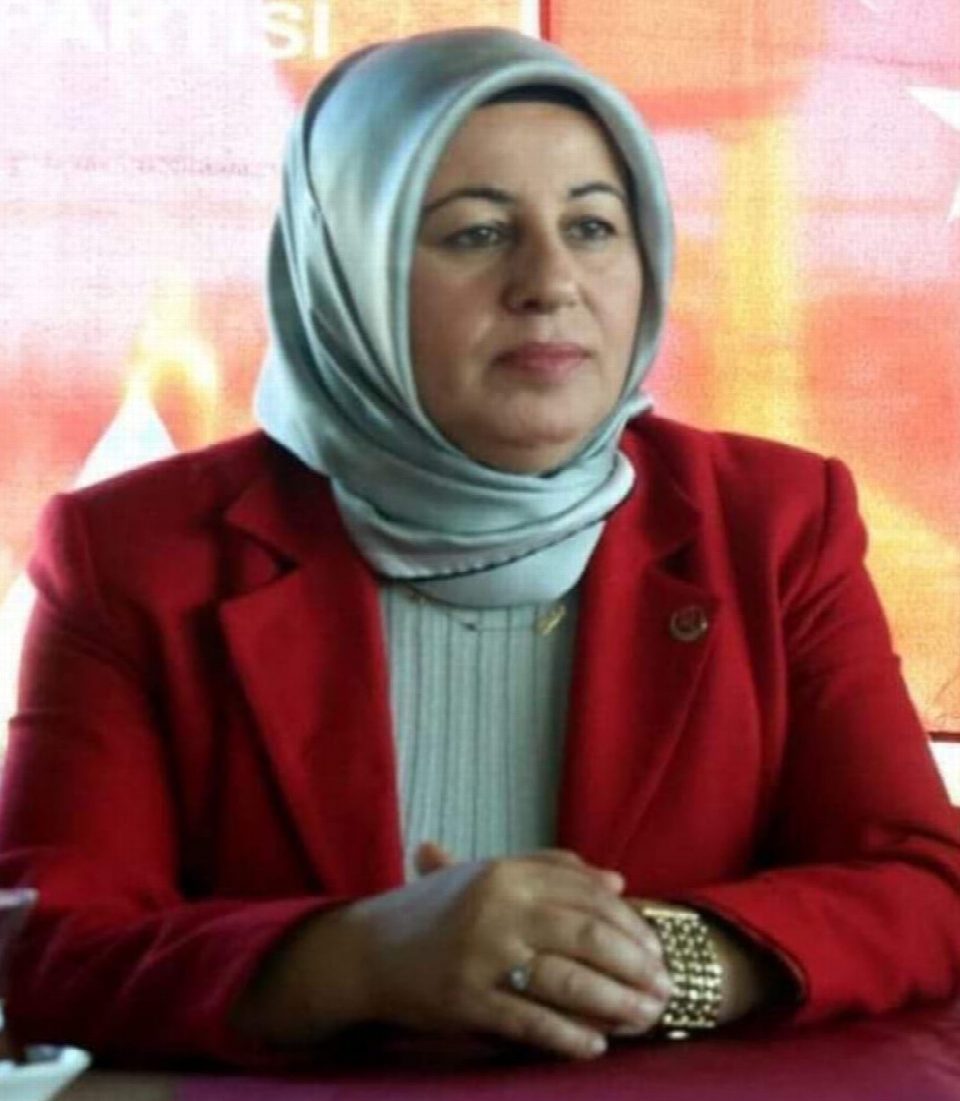 Fatma Yümlü istifa etti