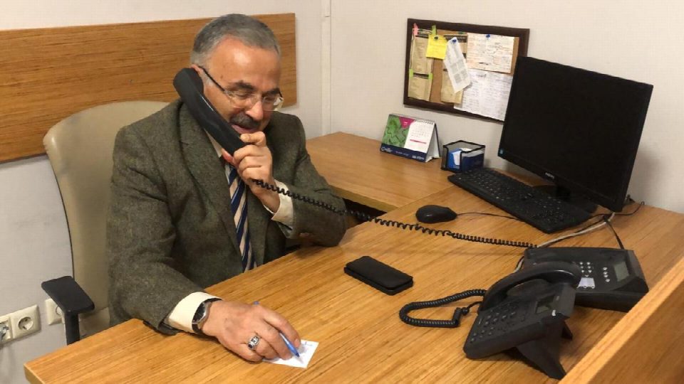 BAŞKAN BU KEZ BEYAZ MASADA TELEFONLARI CEVAPLADI