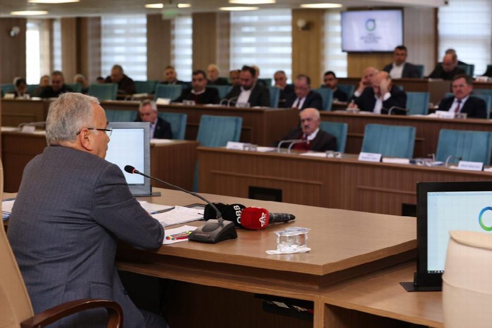 Başkan Güler açık ve net konuştu “Kentsel dönüşümü ciddi şekilde ele almalıyız. Bu sebeple risk yönetimi ve kentsel dönüşüm dairesi kuruyoruz”
