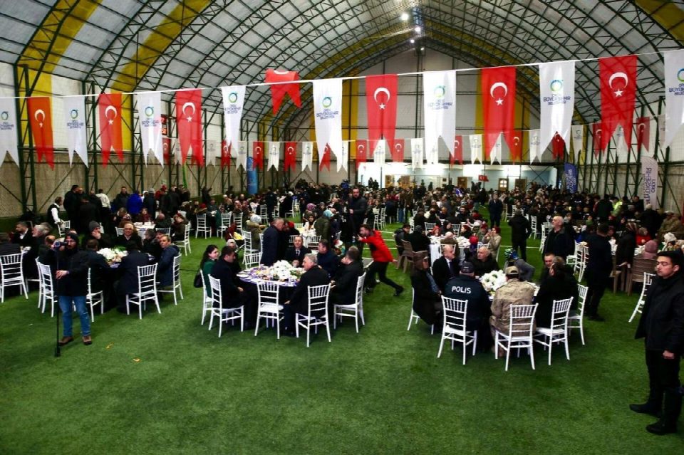 İftar sofrası Kabataş’ta kuruldu