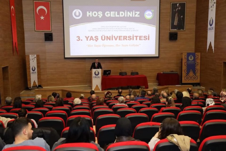“3. yaş üniversitesi” başladı