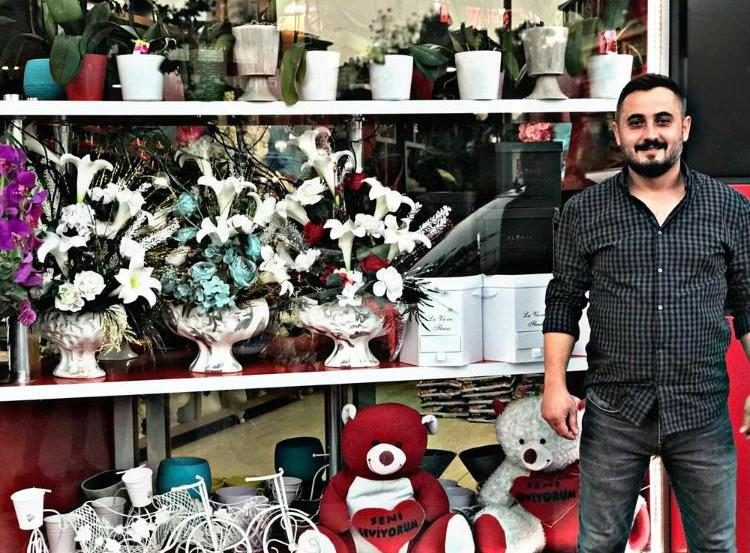 Çiçeklere mevsim geçişinde dikkat edin
