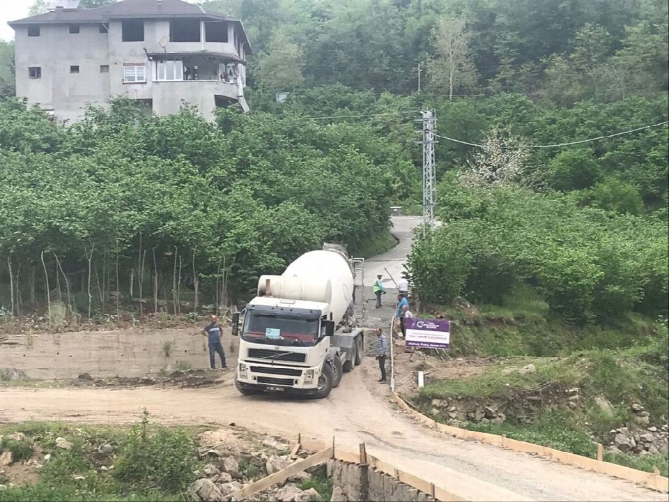 Fatsa’da beton yol sevinci