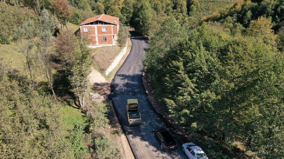 Aybastı’da 12 km’lik yol asfaltlanıyor