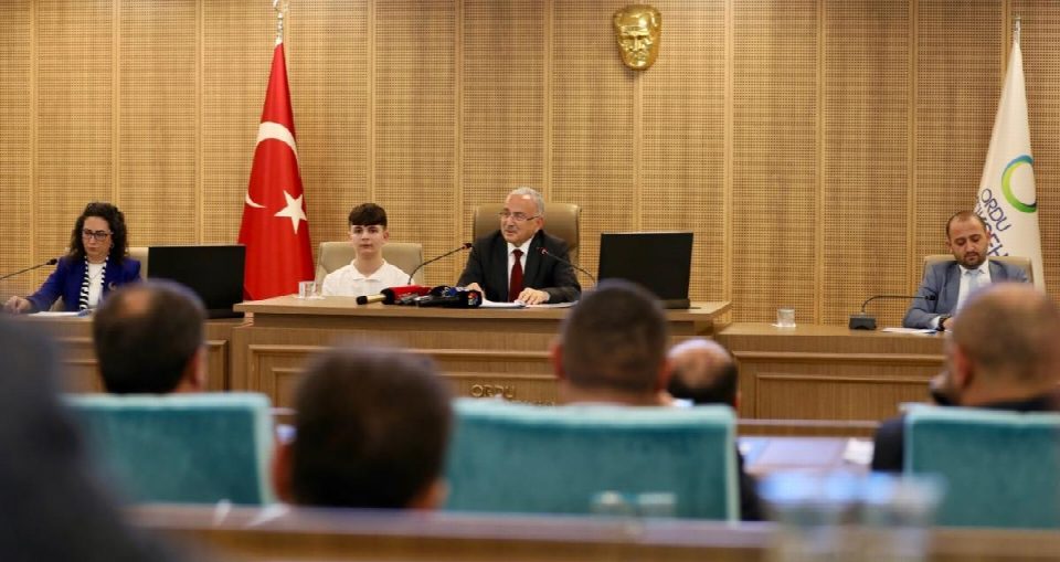 BÜYÜKŞEHİR BELEDİYE MECLİSİ TOPLANDI