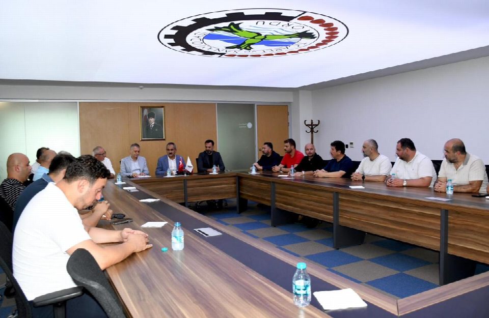 Vekil Özer Bakan Kaçır’dan Organize sanayi bölgesi alt yapı ihalesinin sözünü aldı