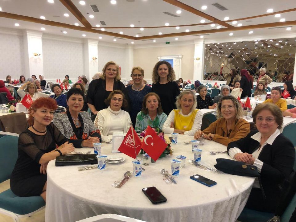 Fatsa Yardım Sevenler Derneğinden bayanlar günü