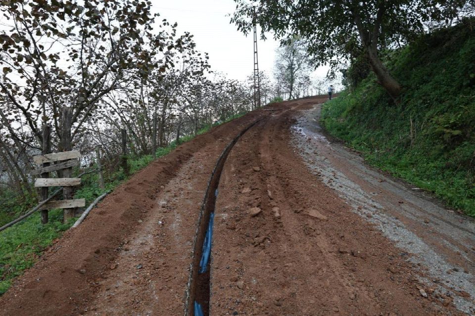 Gülyalı’da içmesuyu hattı sil baştan yenileniyor