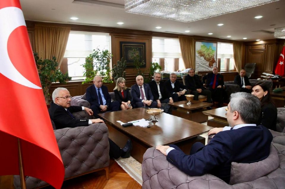 Gürcistan’ın Ankara büyükelçisi Archil Kalandia’dan başkan Güler’e ziyaret